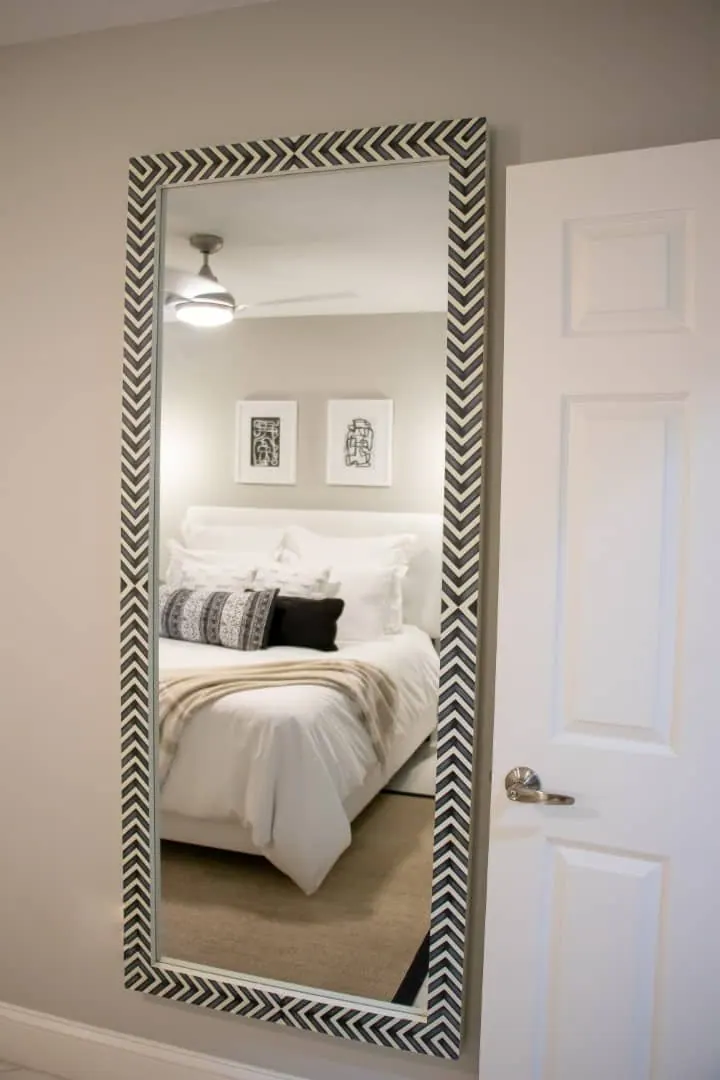 Big classy mirror on the wall