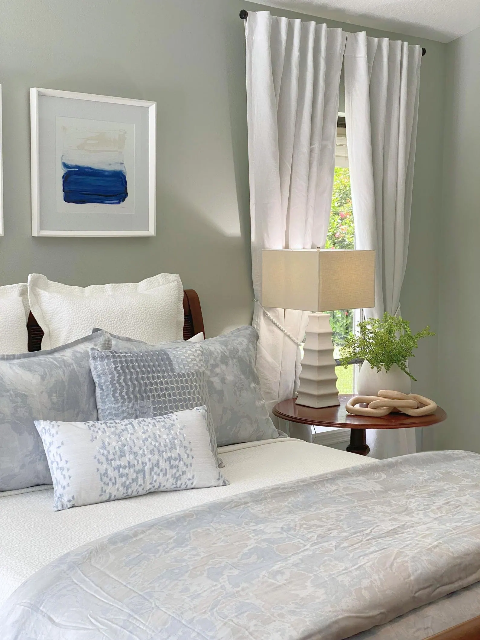Coral Gables Family Home, Primary bedroom by Kathryn Interiors