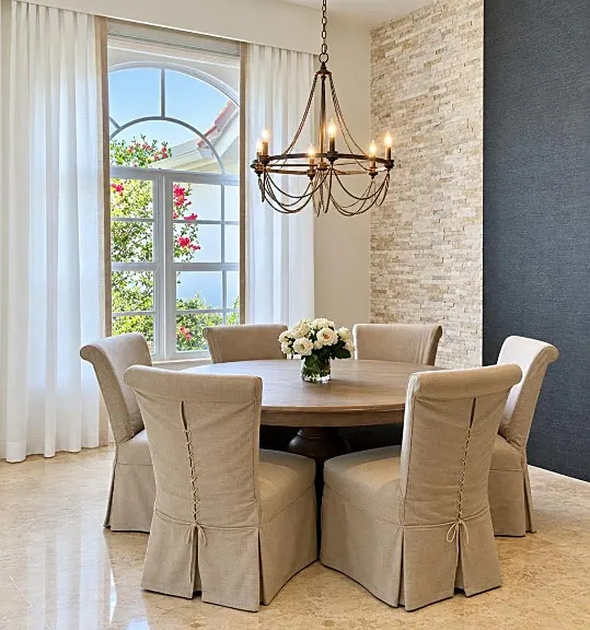 Dining room, Other rooms by Kathryn Interiors