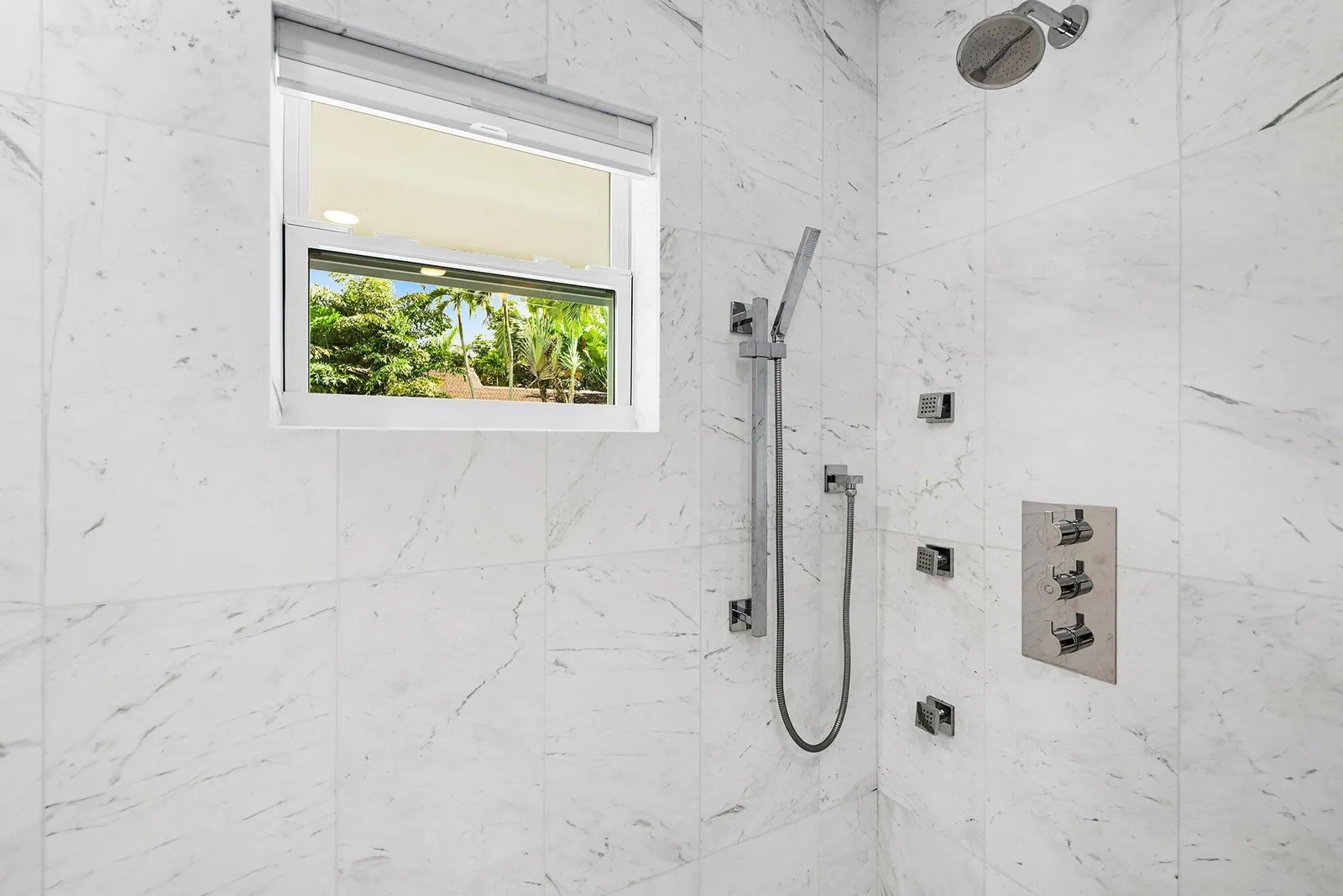 Spa Retreat, Primary bathroom by Kathryn Interiors