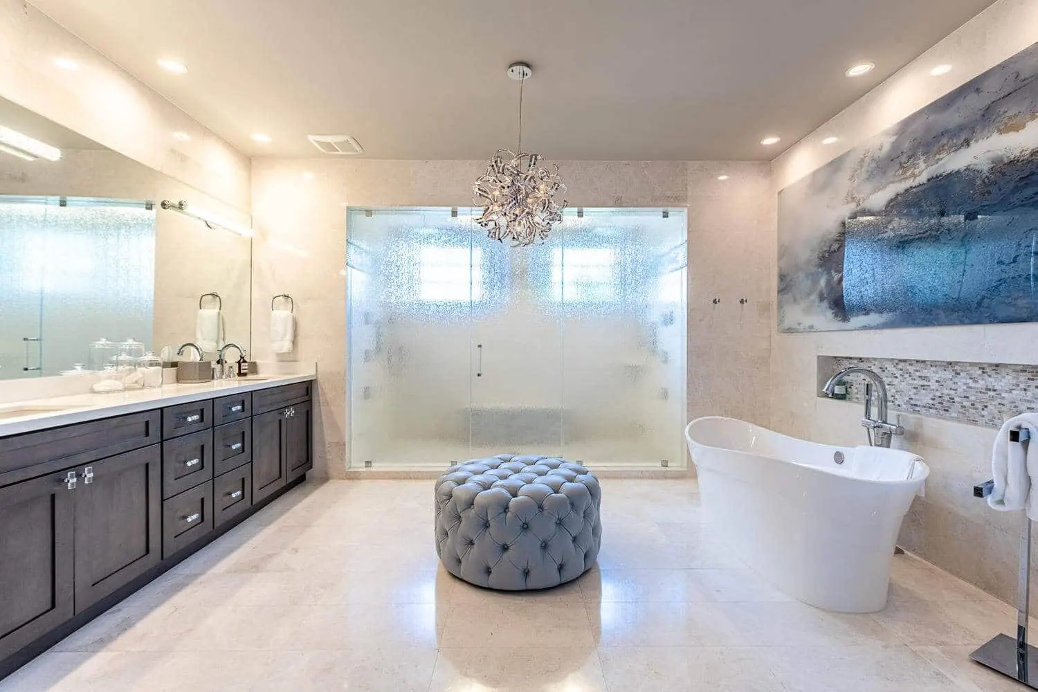 A Real Dream On The Intracoastal, Primary bathroom by Kathryn Interiors