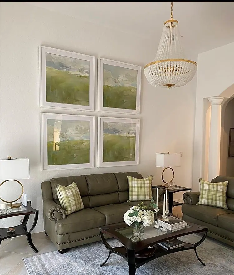Living room, Other rooms by Kathryn Interiors