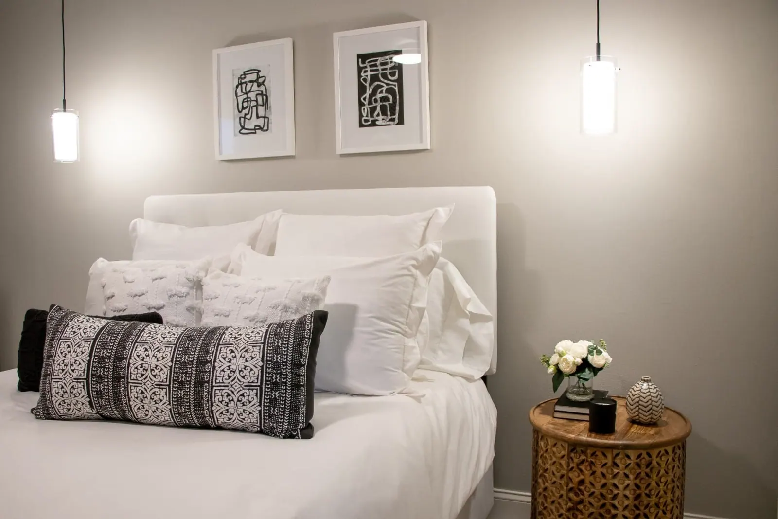 Pinecrest Bedroom, Bedside by Kathryn Interiors