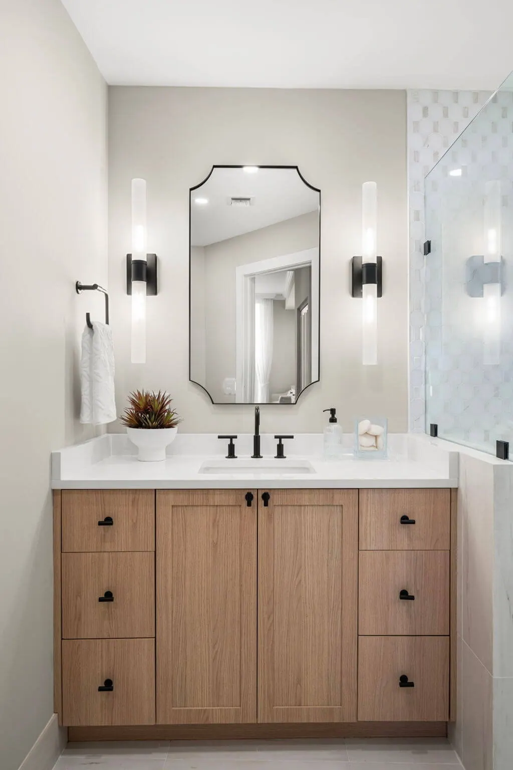 Luxury Waterfront Condo, Bathroom by Kathryn Interiors