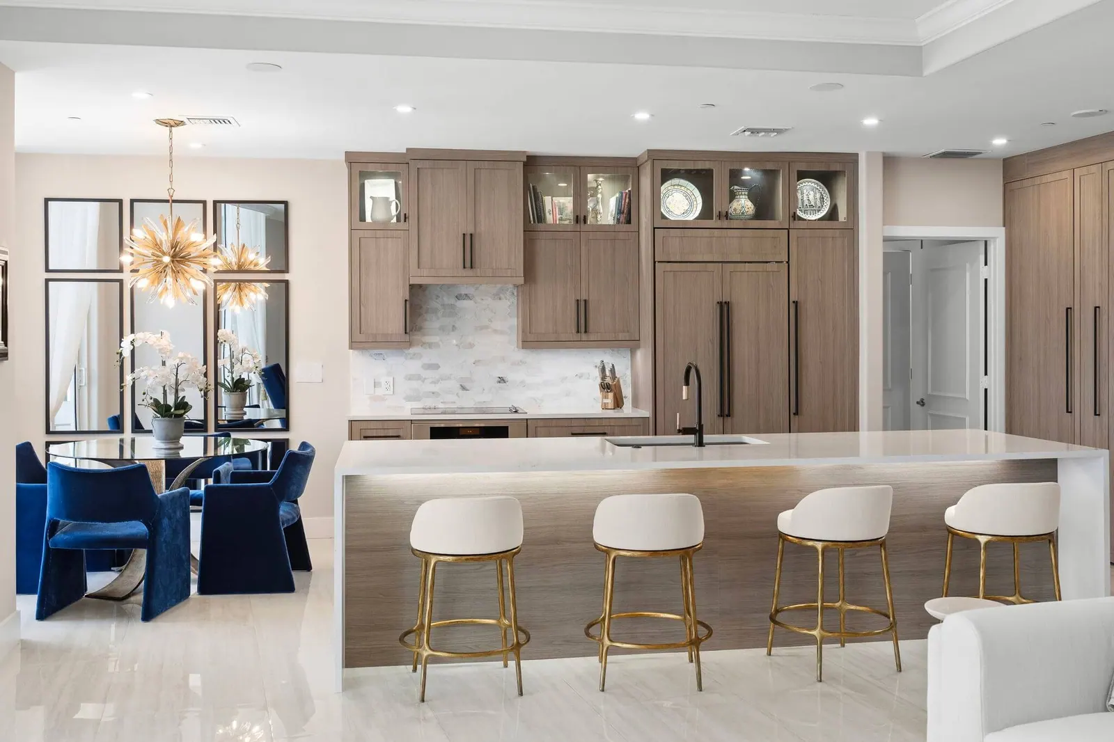 Luxury Waterfront Condo, Kitchen by Kathryn Interiors