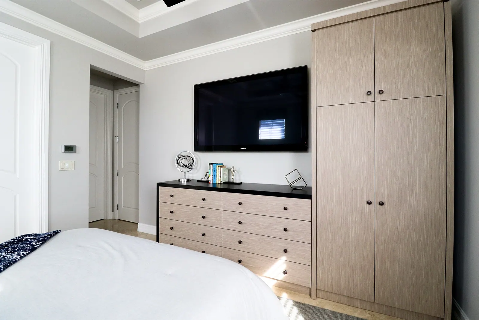 A Real Dream On The Intracoastal, Bedroom by Kathryn Interiors
