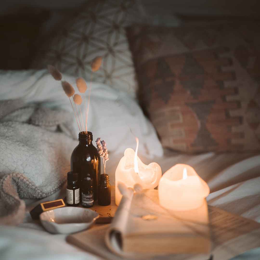 Candles and oils to make a better experience for your guests