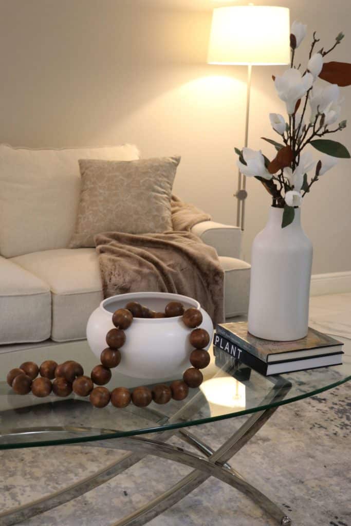Sofa with cozy light and classy accesories